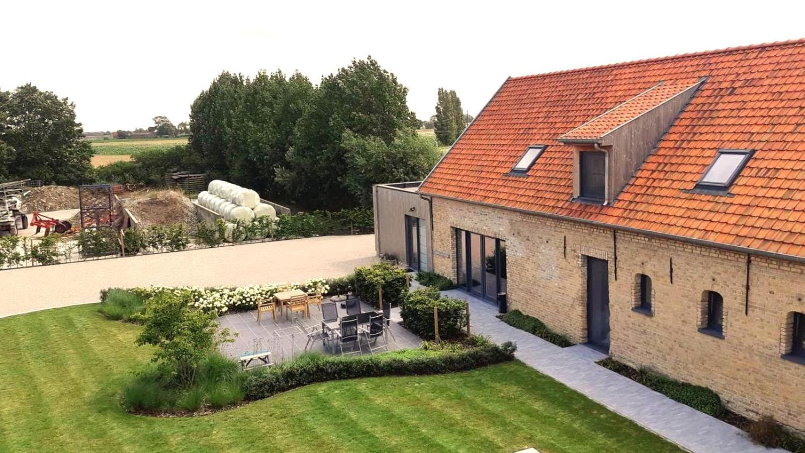Bibi'S Boerderij Bed & Breakfast Veurne Exterior photo